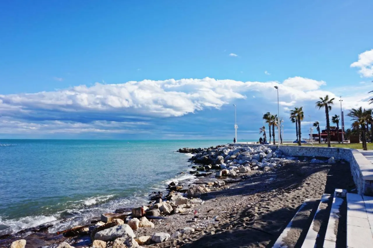 Apartment Modern & Stylish Loft With Breathtaking Views Free Wifi - Close To The Sea Malaga